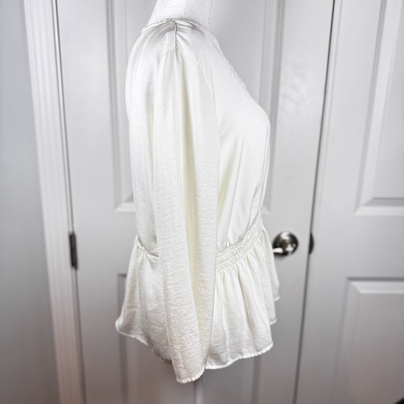 Banana Republic Ivory Smocked Waist Peplum Blouse Bridal Medium Officecore - Picture 3 of 7